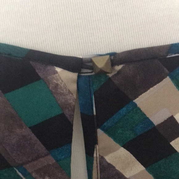 Women’s Silk Blouse - Picture 10 of 12